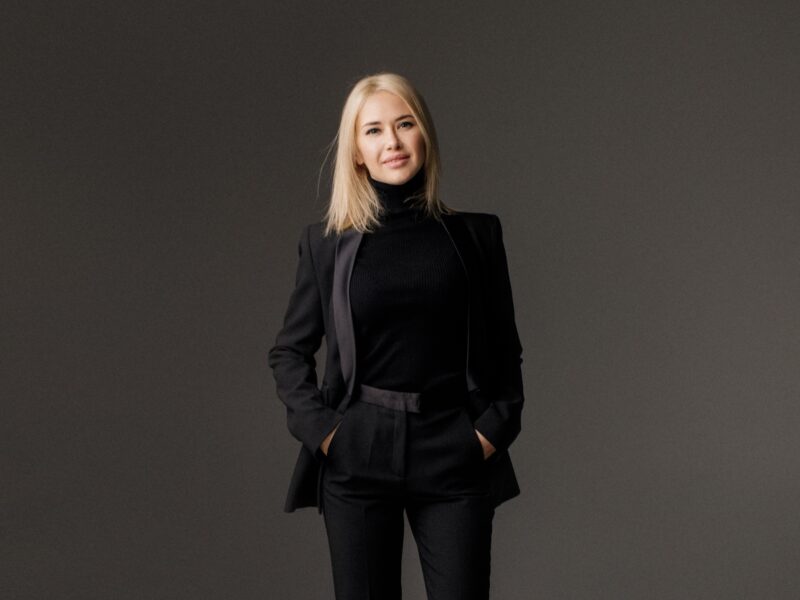 Niching down is the key to success when you're competing against other agents. Choose from these 10 real estate niches to boost your career!